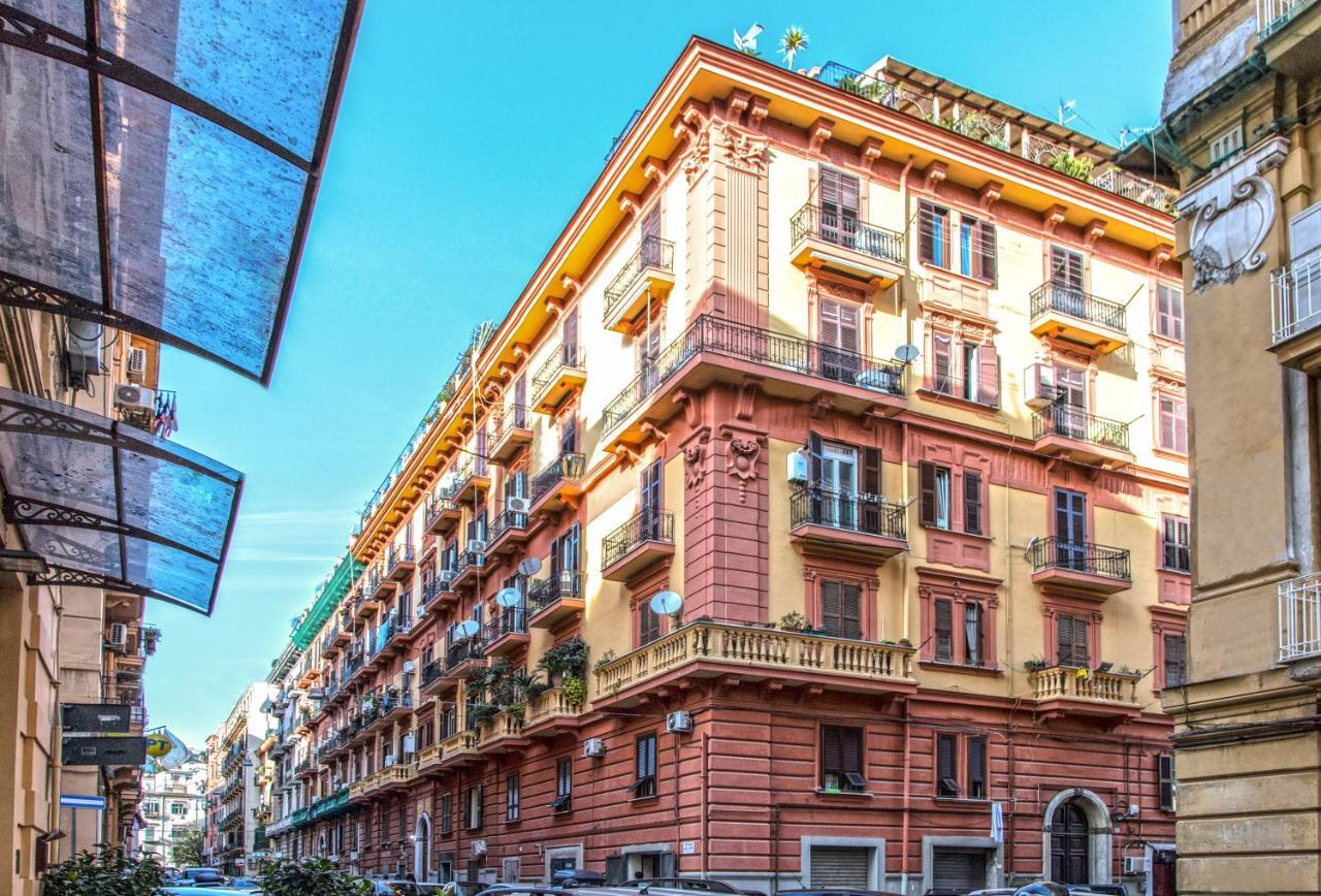 Ferdinando Arthouse Oversized Modern Apartment - By Gocce Team Naples Extérieur photo